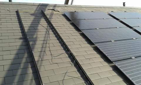 zonnepanelen op dak duurzame wijk Waregem